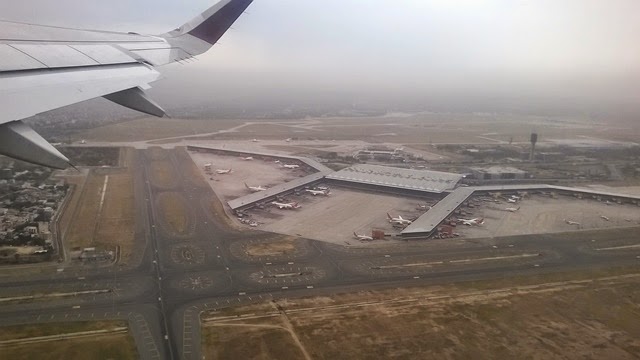 空から見るデリー国際空港T3