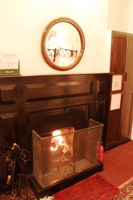 お部屋の暖炉