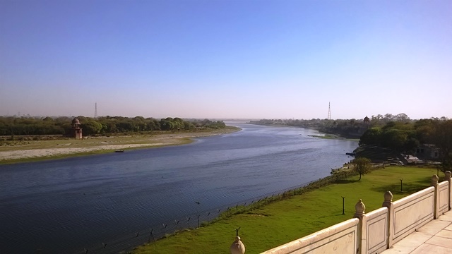 ヤムナ川