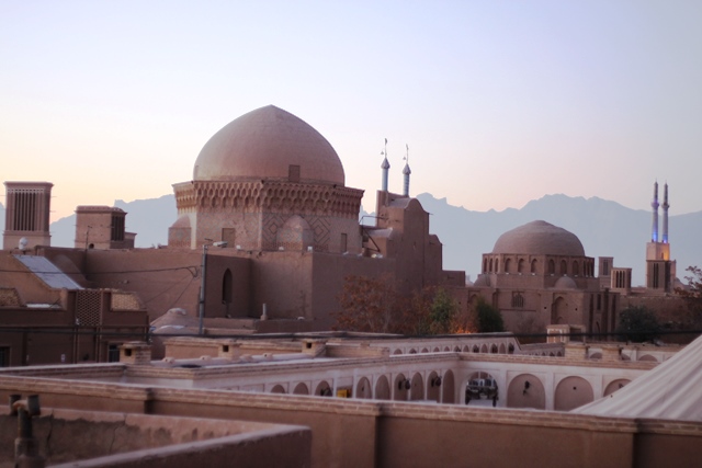 イラン　ヤズド　観光：早朝の旧市街