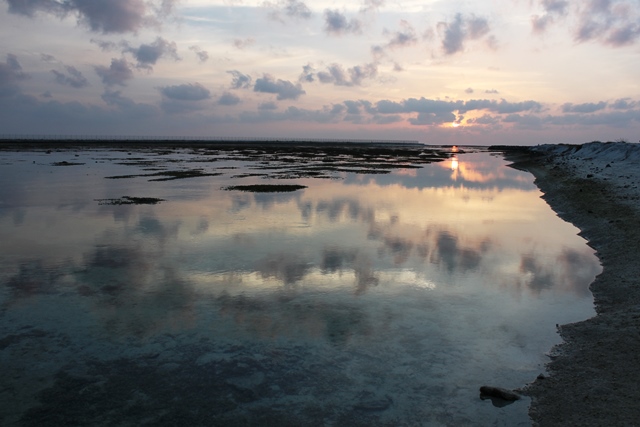 フェイドゥー島から眺める夕焼け