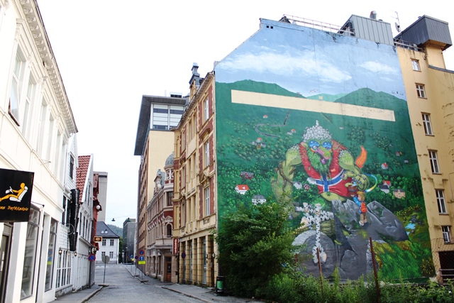 ベルゲン市内の壁アート