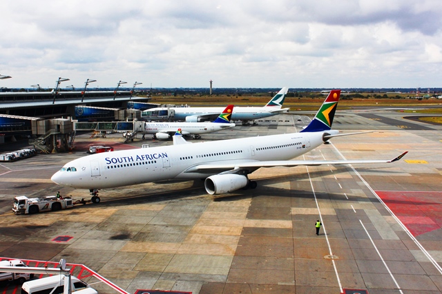 南アフリカ航空A330-300機