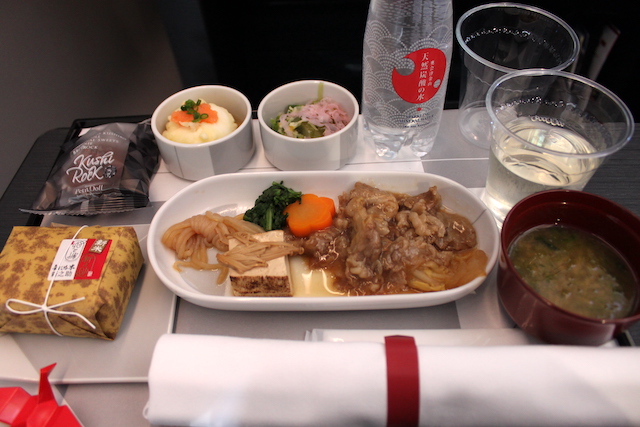 JAL国内線ファーストの機内食