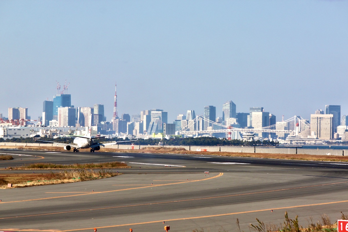 羽田空港の滑走路