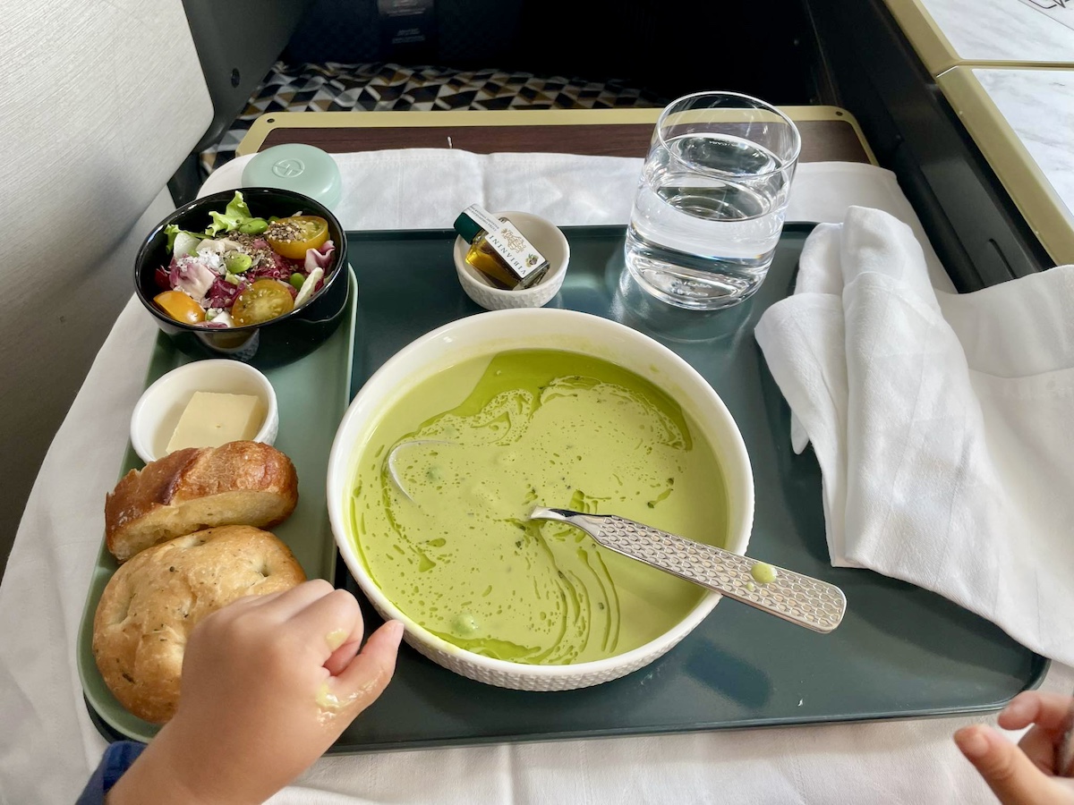 エティハド航空ビジネスクラス機内食