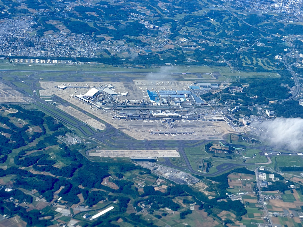 お陰で離陸後の成田空港の写真が綺麗に撮影できた