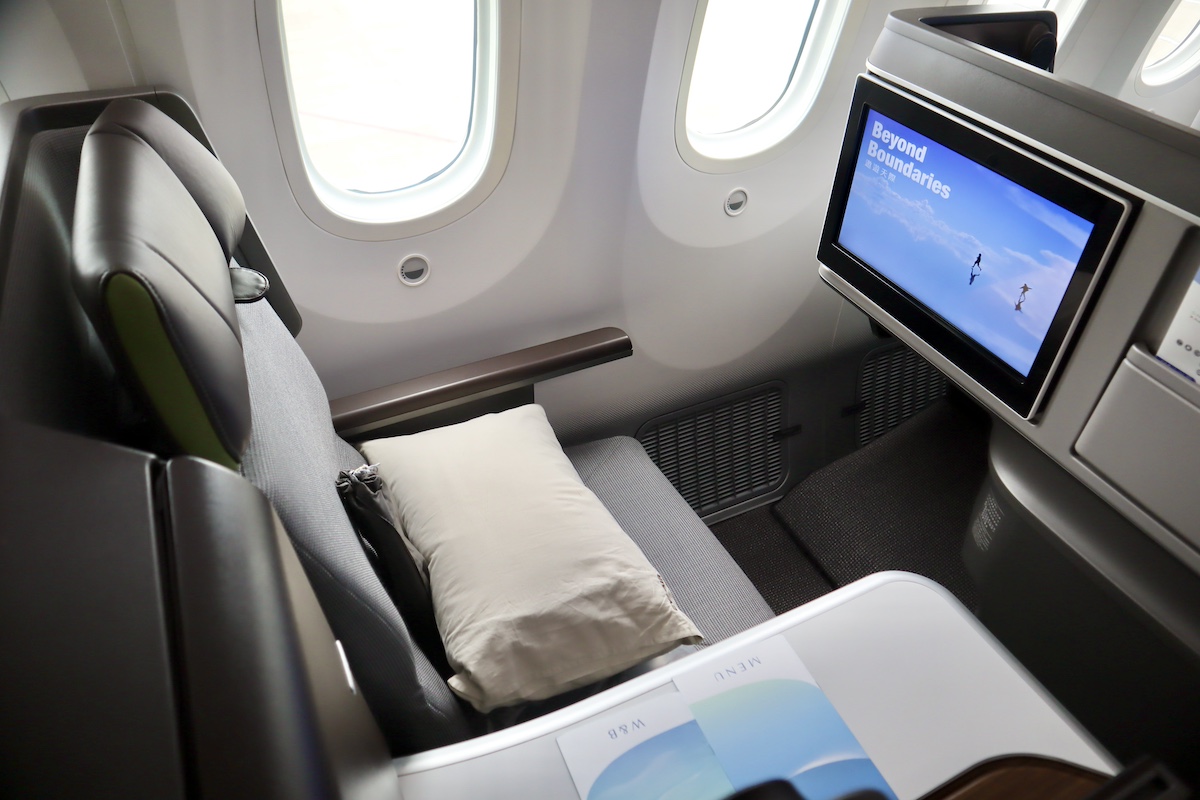 IMG 8845 エバー航空787ビジネスクラス座席