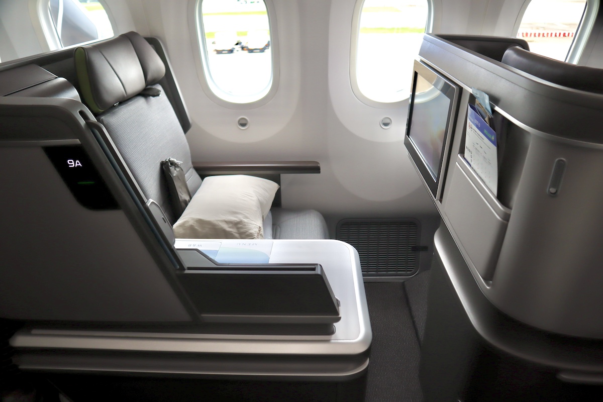 IMG 8846 エバー航空787ビジネスクラス座席