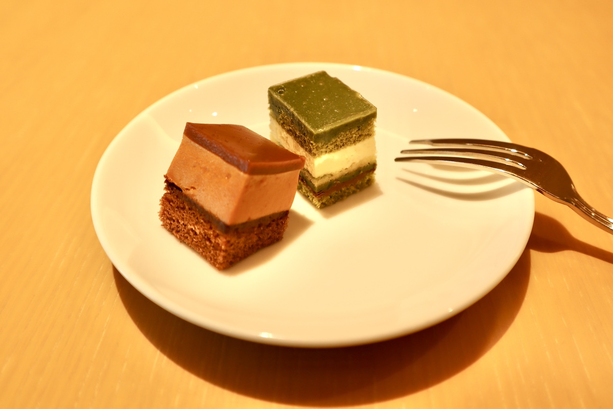 IMG 8969 ビュッフェのケーキ
