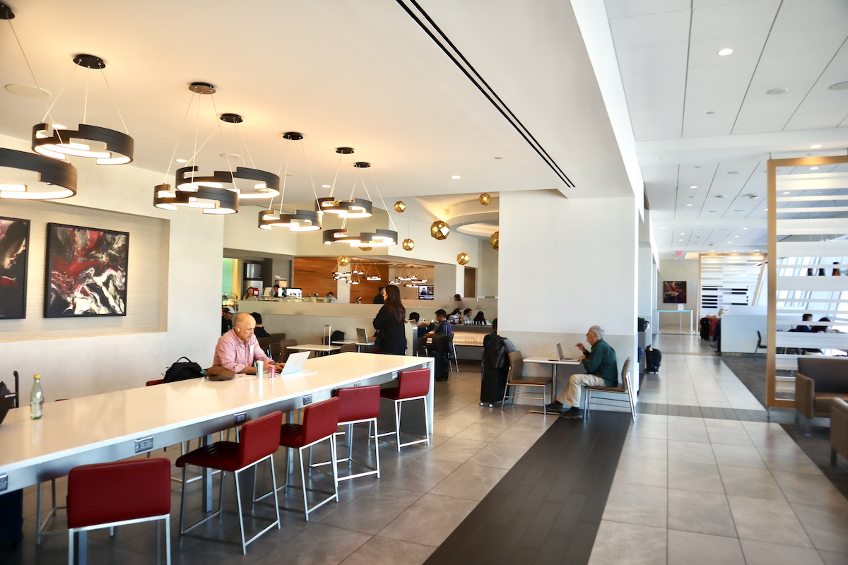 IMG 9180 フラッグシップラウンジ・ダイニングエリア内観