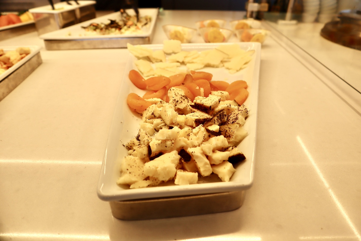 IMG 9206 チーズとドライフルーツ