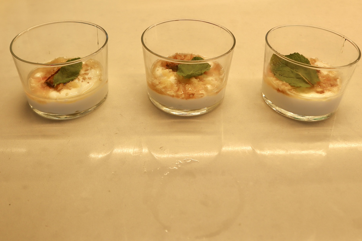 IMG 9211 いちじくコンポートのギリシャヨーグルト胡桃添え