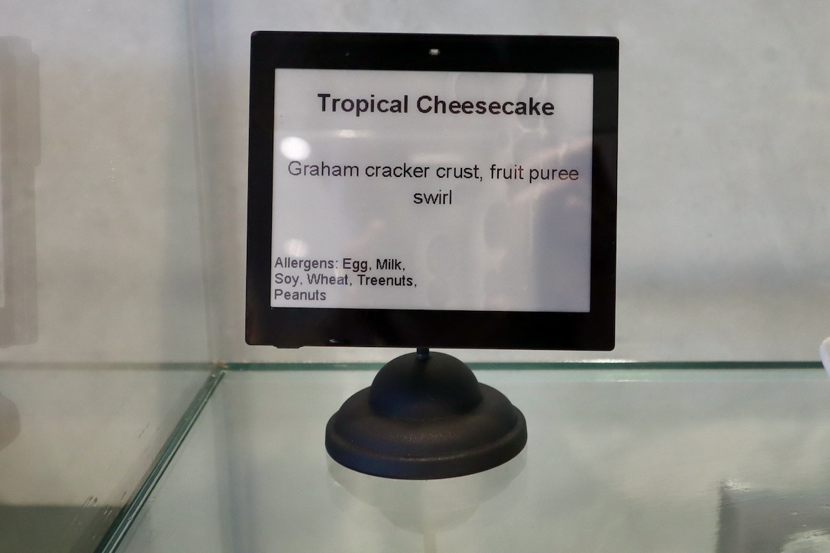 IMG 9228 トロピカルチーズケーキの説明書き