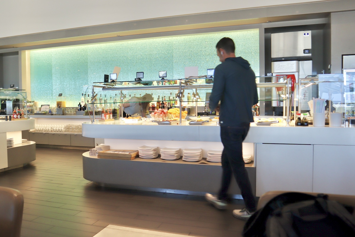 IMG 9231 ビュッフェカウンター