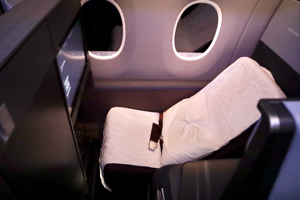 IMG 9387 座席カバーが用意されていた