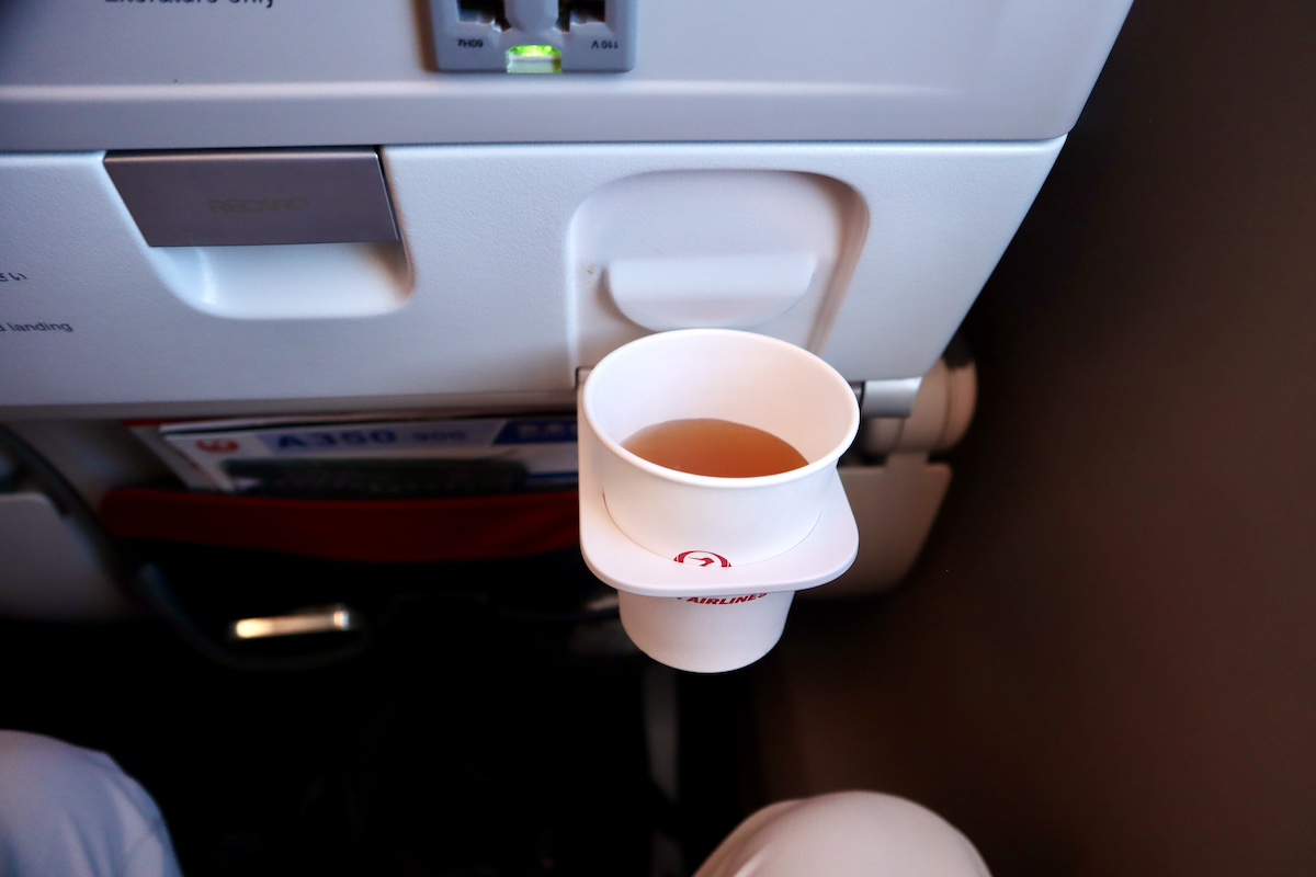 １回目のドリンク：コンソメスープ