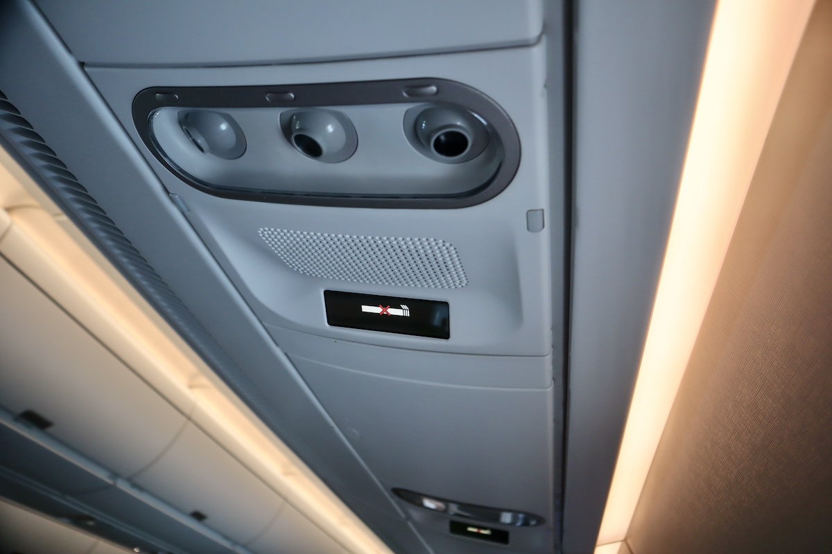 調整可能な空気孔なし