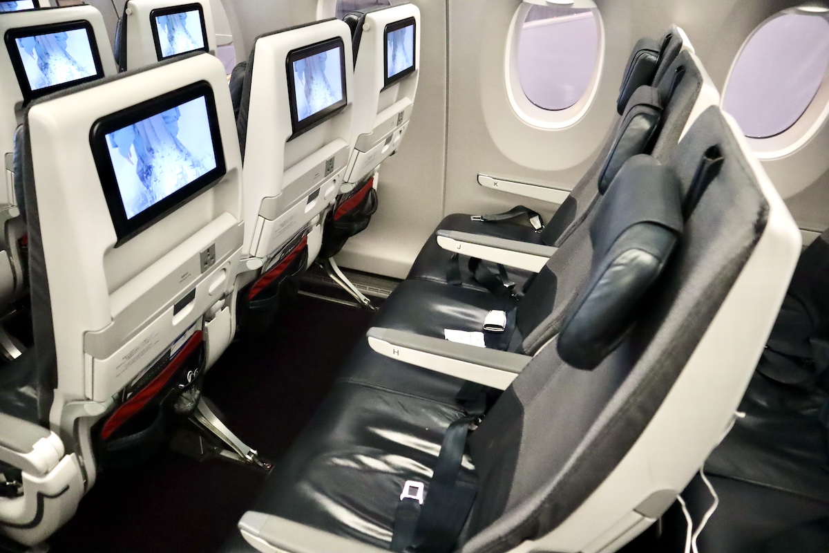 JALA350-900普通席