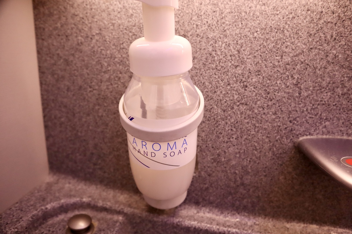 IMG 9540 ANAオリジナルハンドソープ
