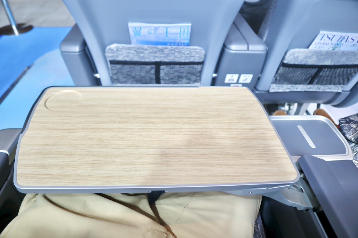 IMG 9605 サイドテーブル