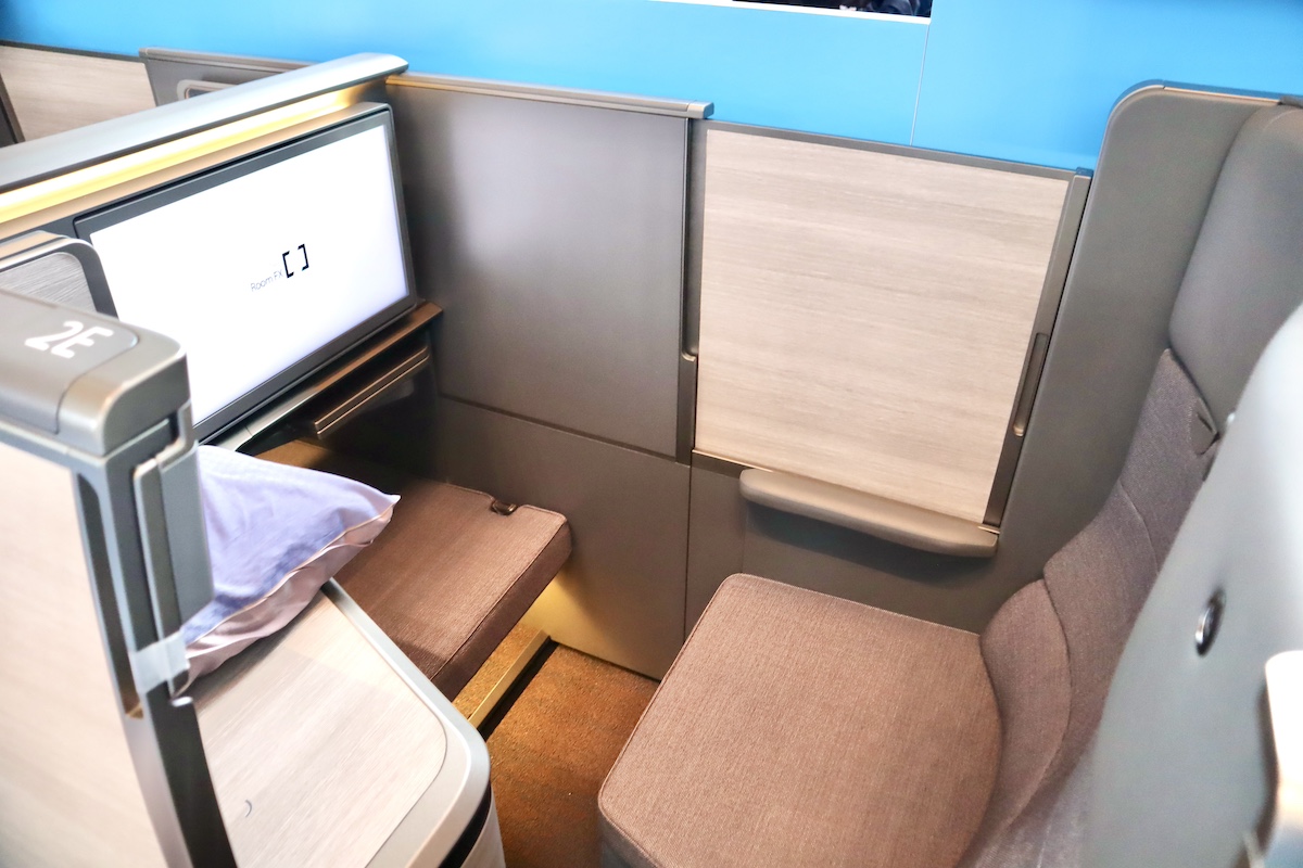 IMG 9612 ANA新787-9ビジネスクラスTHE Room FX